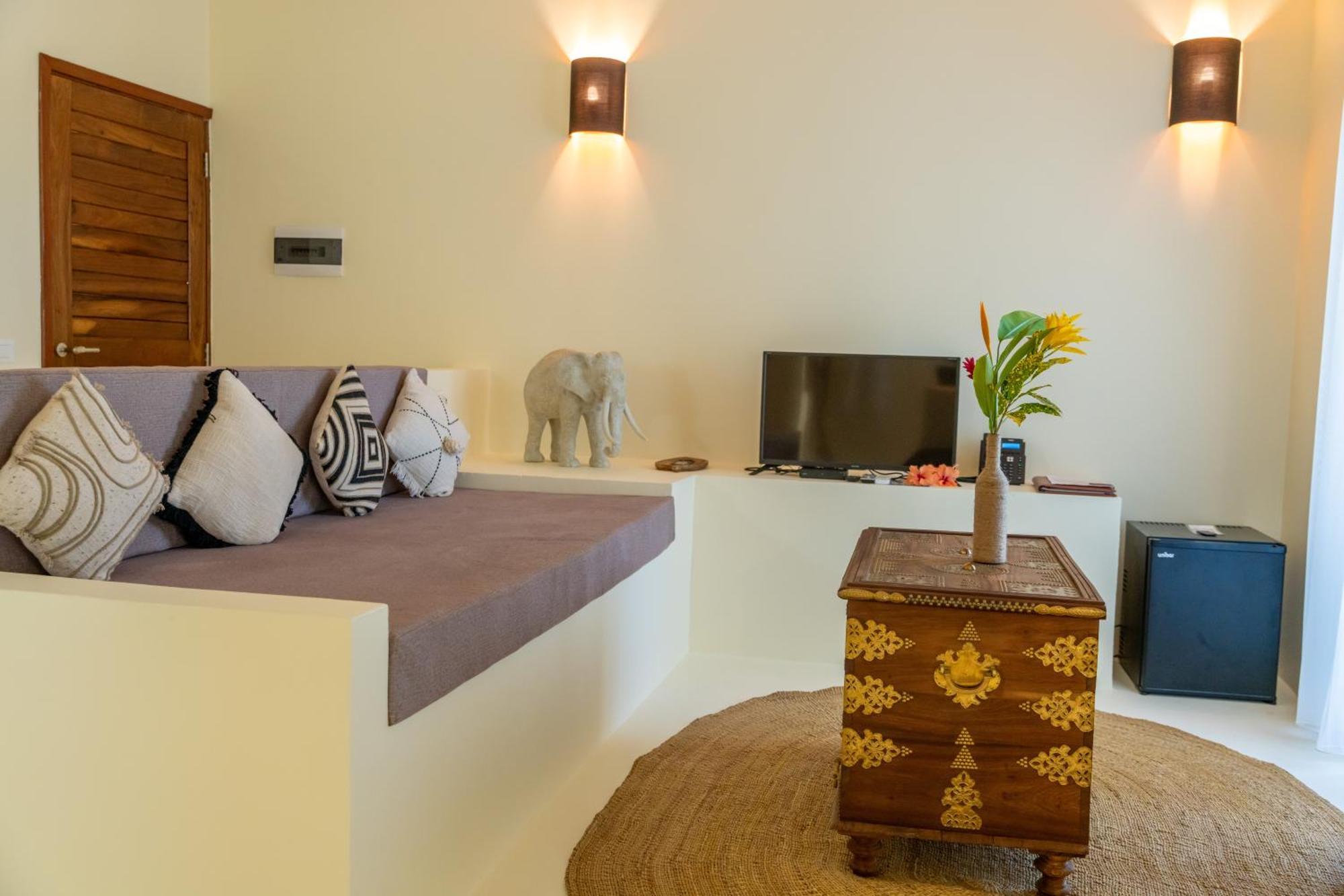 Alma Boutique Hotel 5*